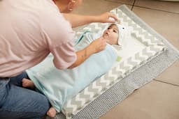Tommee Tippee Percy The Penguin Gro Blue Towel image 1