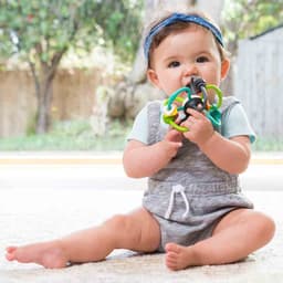 Infantino Shake & Teethe Flexible Rattle Ball image 2