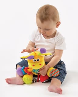 Playgro Discovery Friend Giraffe image 2