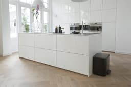 Brabantia Bo Pedal Bin 36L Matt Black image 3