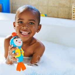 Munchkin Baby's First Bath Gift Set image 3
