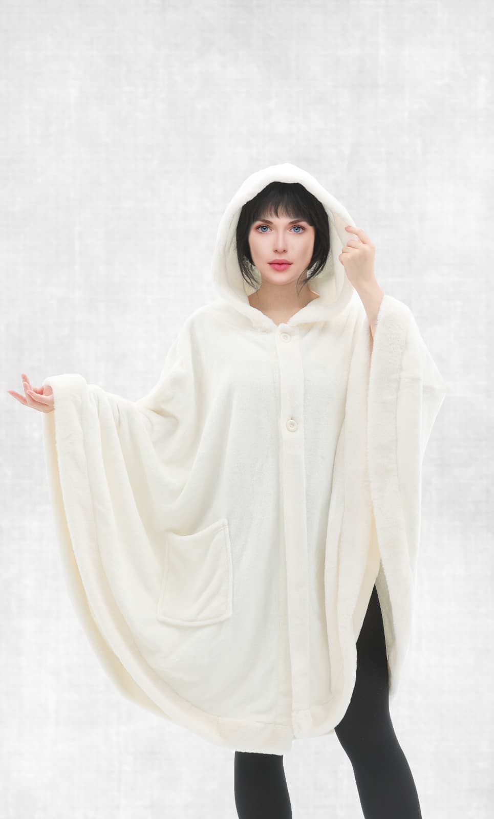 Cannon Flannel Pancho W/fur Cream