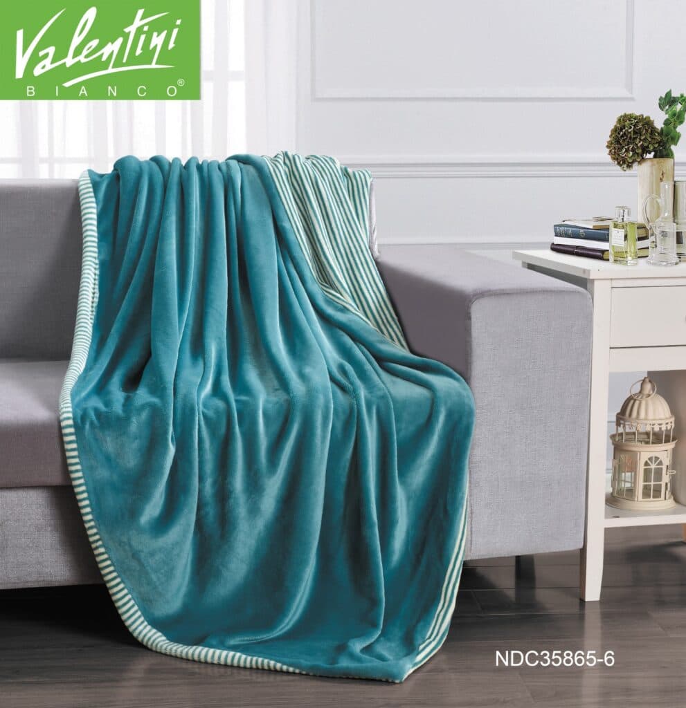 Valentini Flannel Checks Quilting W/Strp Rev. Blnkt 240×220 Turquoise