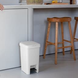 Brabantia StepUp Pedal Bin 16L Light Grey image 4