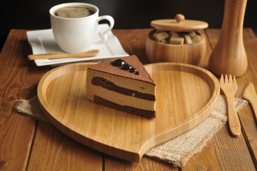 OMS Corazon Heart Shaped Wooden Tray