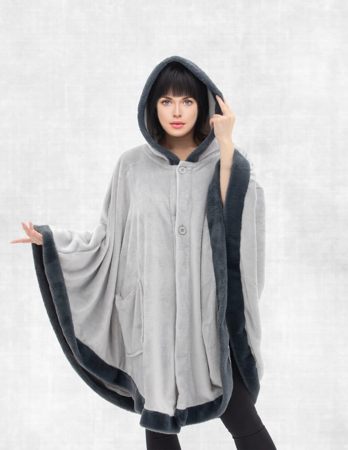 Cannon Flannel Pancho W/Fur Grey